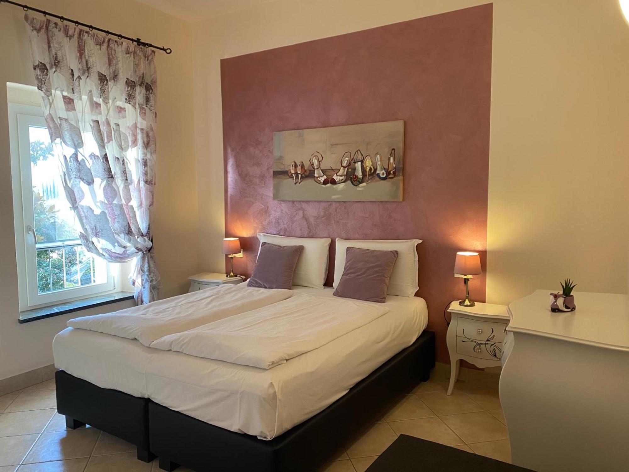 Betty'S House Bed & Breakfast Lazise Exterior photo